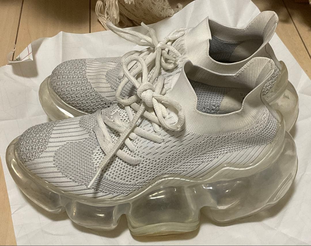 Grounds MOOPIE ホワイトグレー　スニーカー