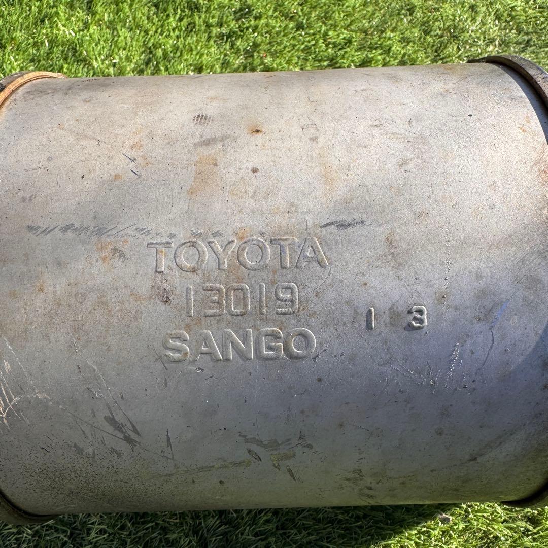 TOYOTA 触媒13019 SANGO 43