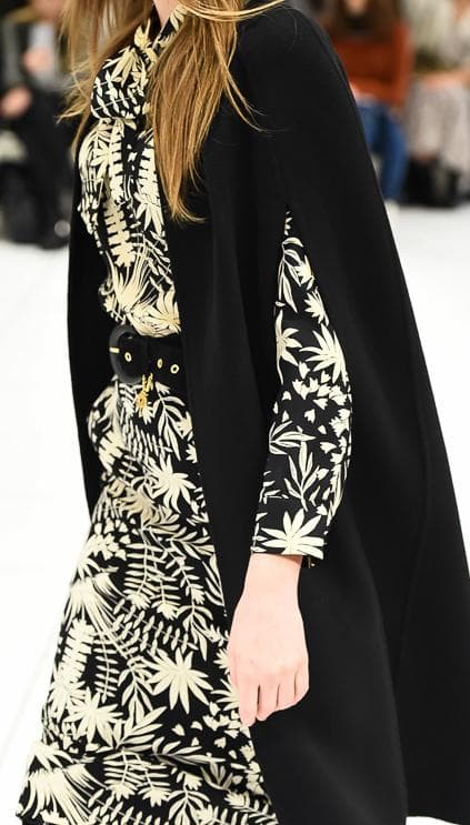 【未使用】ユニクロ×カリーヌ　ロングケープコート　黒　マント着物コート　ポンチョ