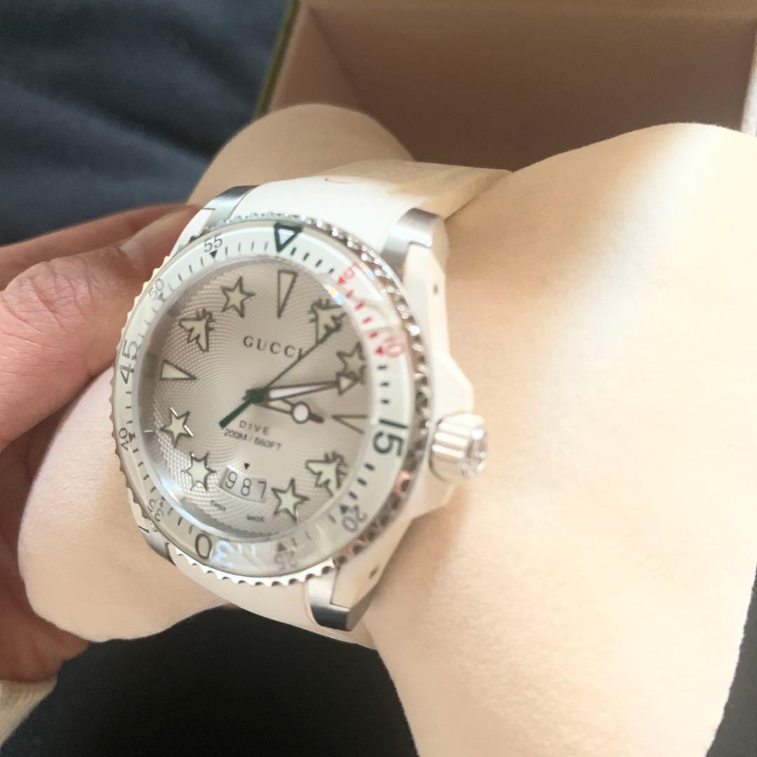 GUCCI ホワイトラバーベルト 時計