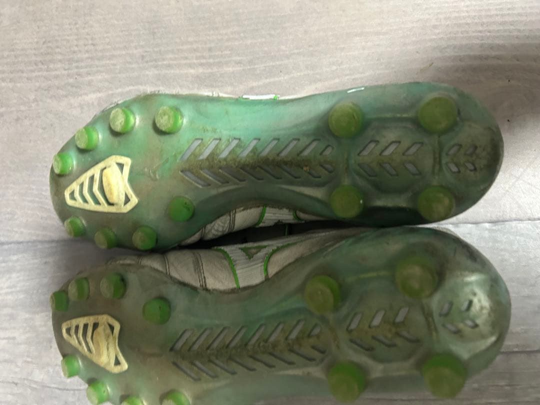 Mizuno サッカーシューズ ホワイト/グリーン