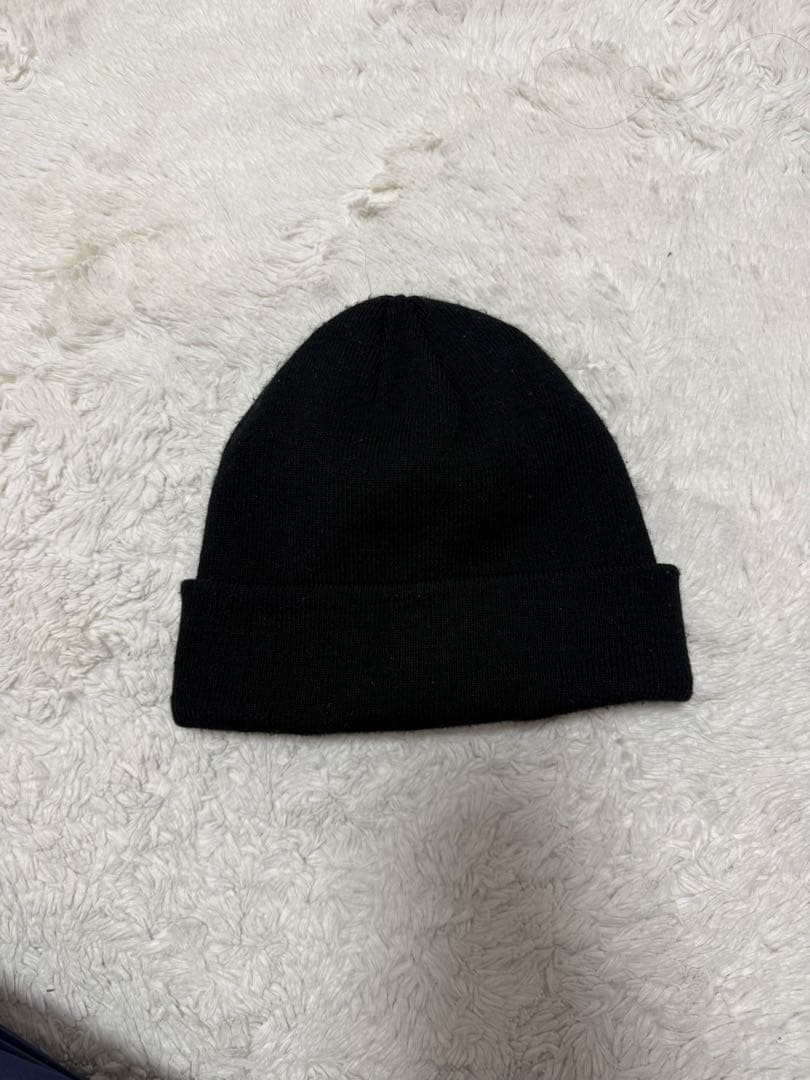 じ*の様 【希少】Dime Montreal leaf logo beanie