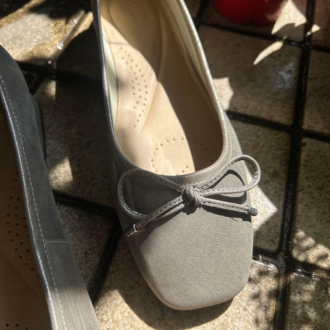 新品　clarks バレエシューズ