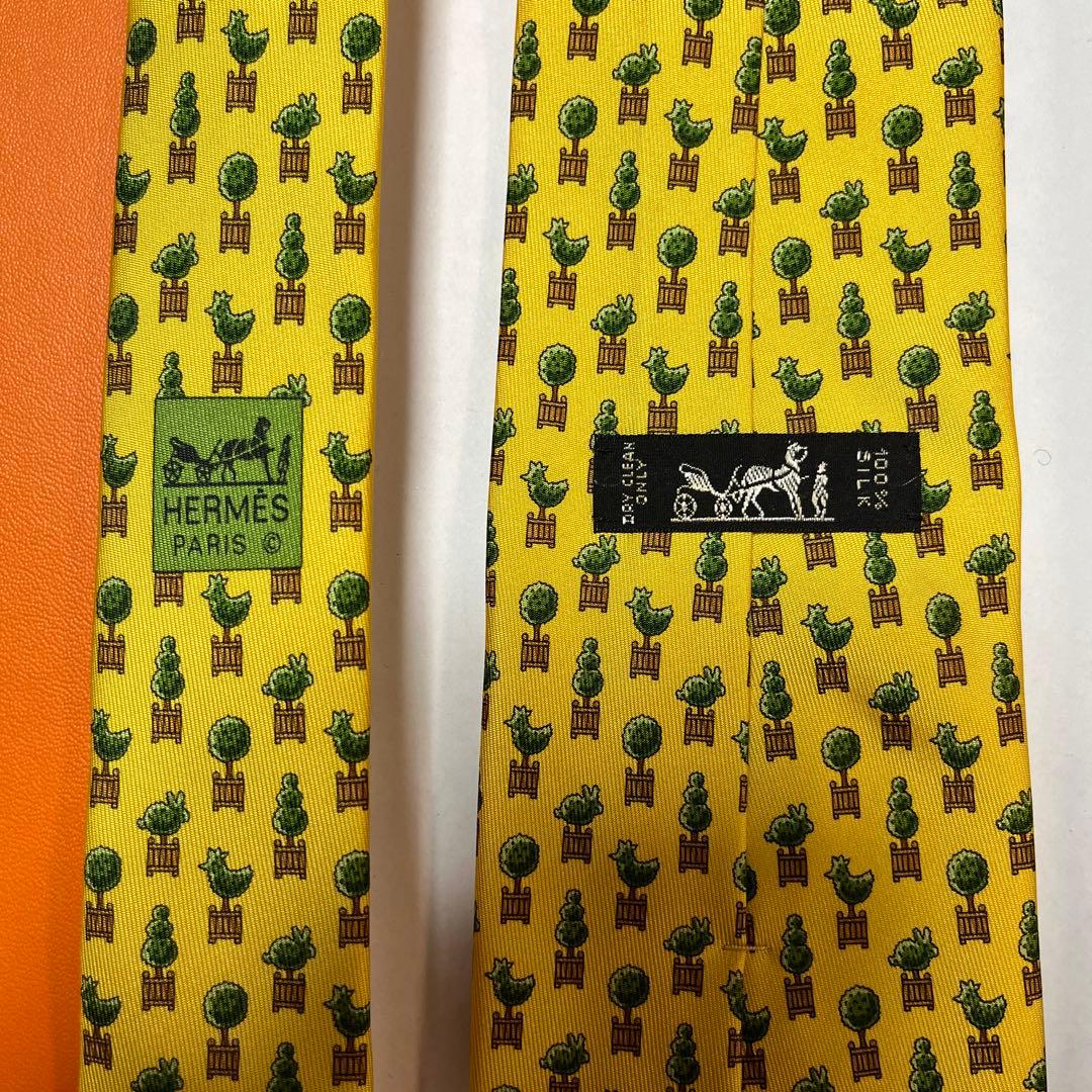 未使用箱付　ショッパー付　エルメス　ネクタイ　黄色・緑・茶