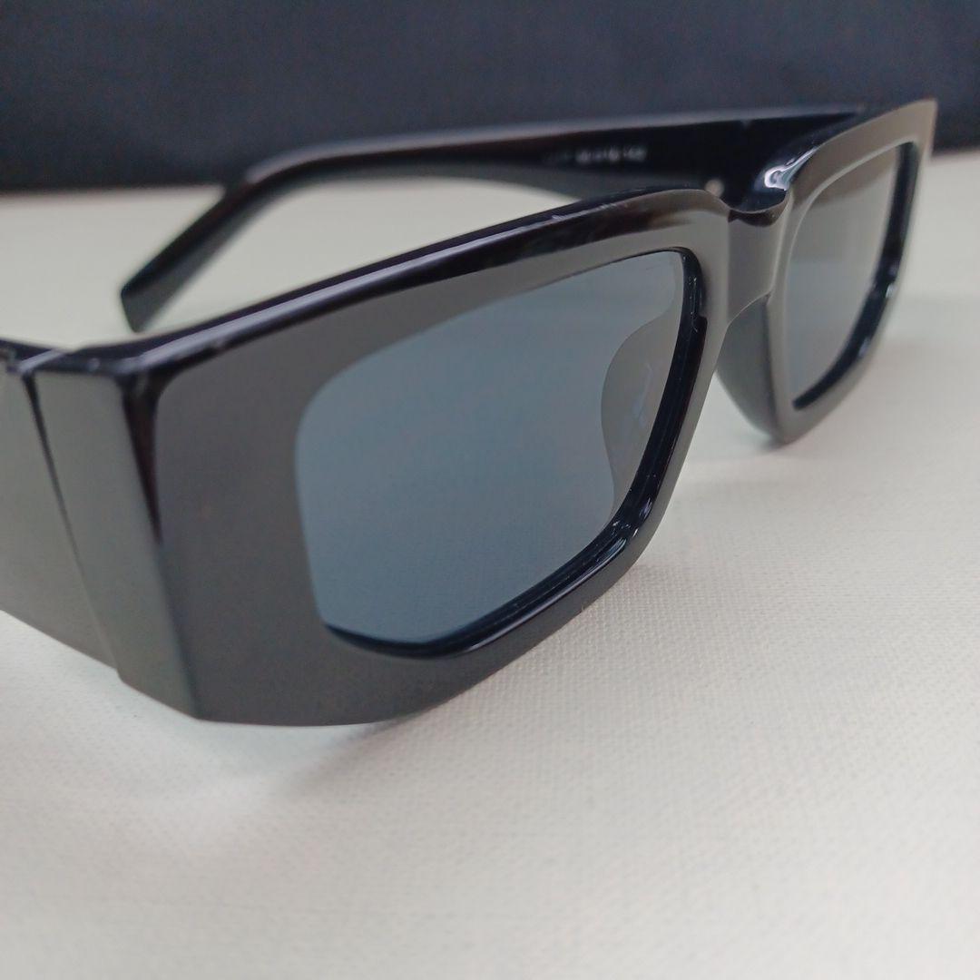 【ブラック】PRADA プラダ　サングラス