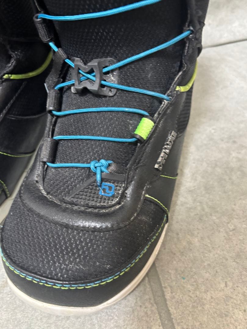 ディーラックス　ララ　スノーボードブーツ　24センチ