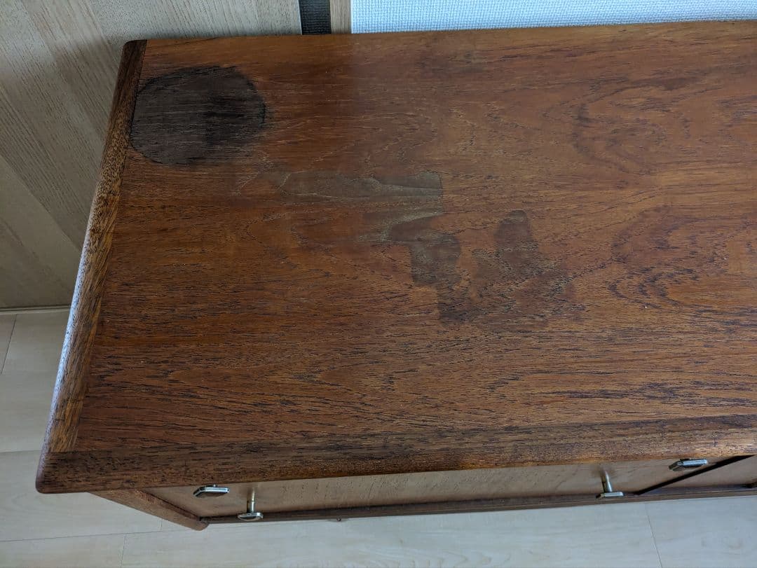 連休値下げ　英国ヴィンテージ　サイドボード　アンティーク家具 北欧家具