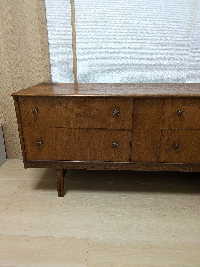 連休値下げ　英国ヴィンテージ　サイドボード　アンティーク家具 北欧家具