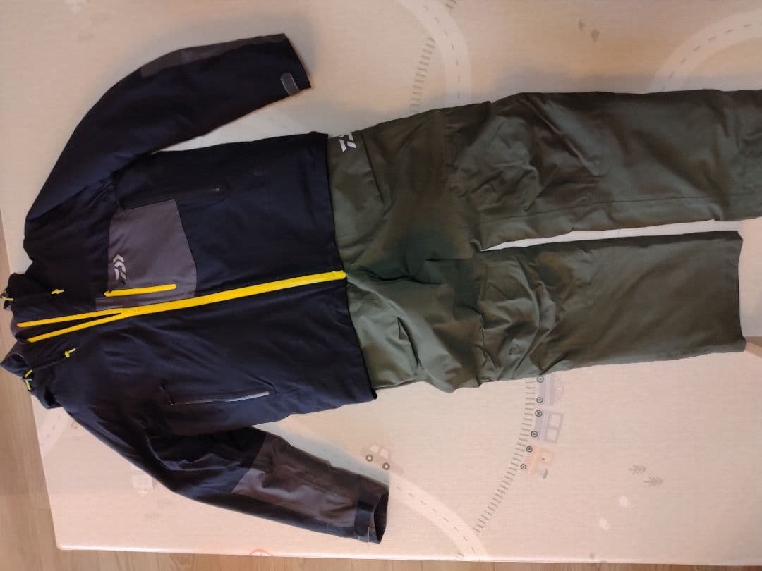 （中古）レインマックスハイパーストレッチウィンタースーツ DW-3106（М）