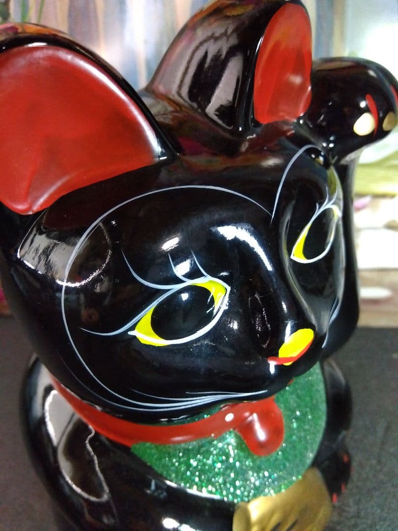 とても可愛い黒猫の招き猫 貯金箱。mykkzmまとめ売り4個。