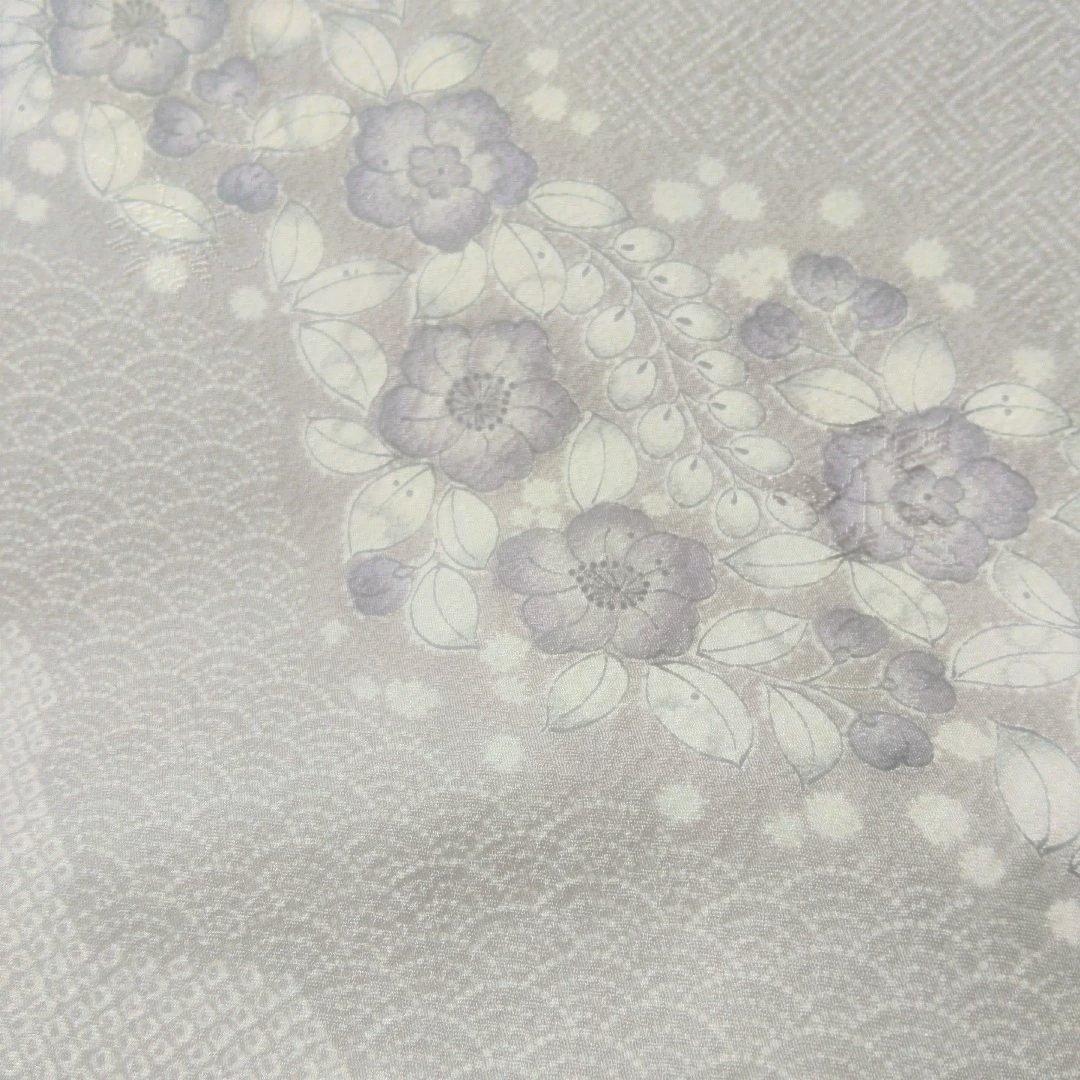 No.151　　正絹　小紋　丹後ちりめん　グレー地に可憐な花々