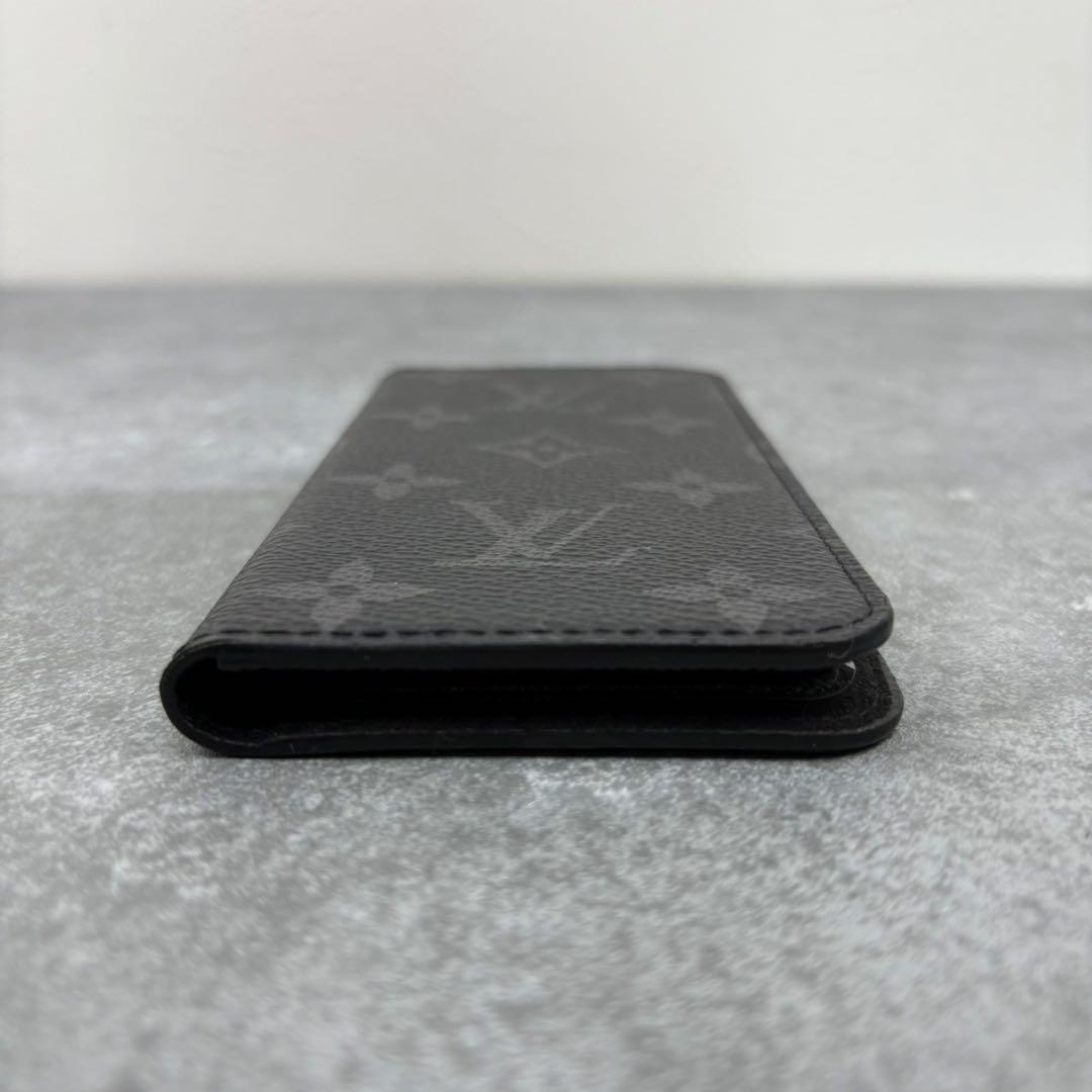 未使用 ルイヴィトン iPhone SE モノグラムエクリプス フォリオ ケース