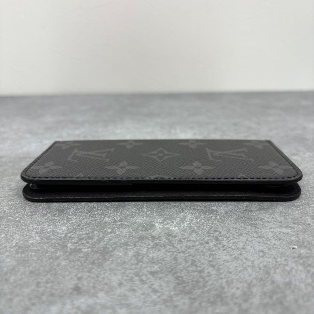 未使用 ルイヴィトン iPhone SE モノグラムエクリプス フォリオ ケース