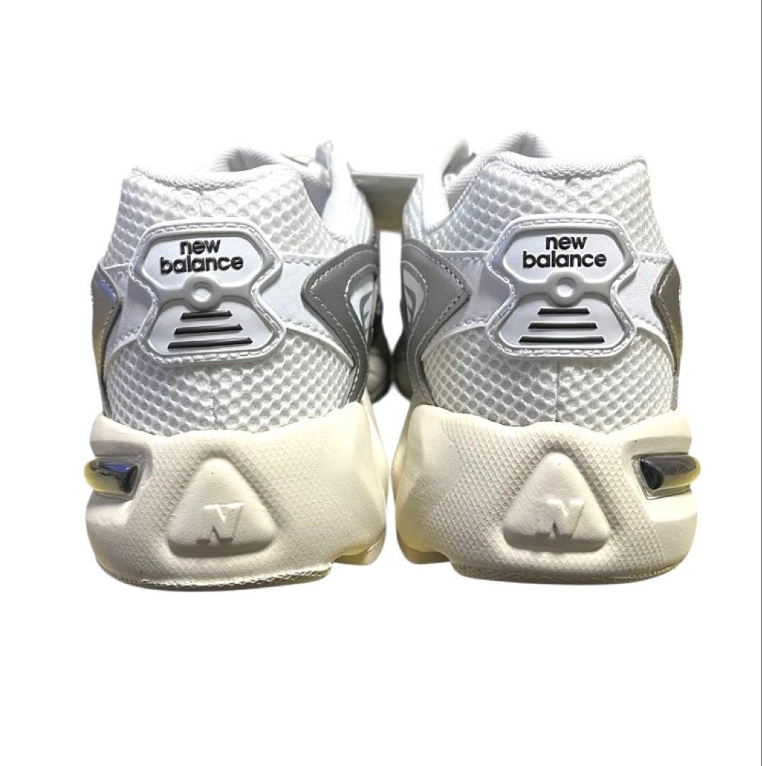 ニューバランス　725 ホワイト　シルバー　25.0