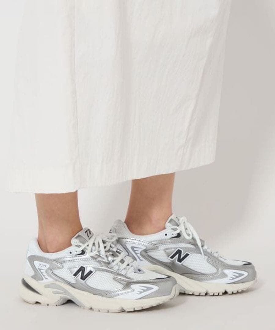 ニューバランス　725 ホワイト　シルバー　25.0