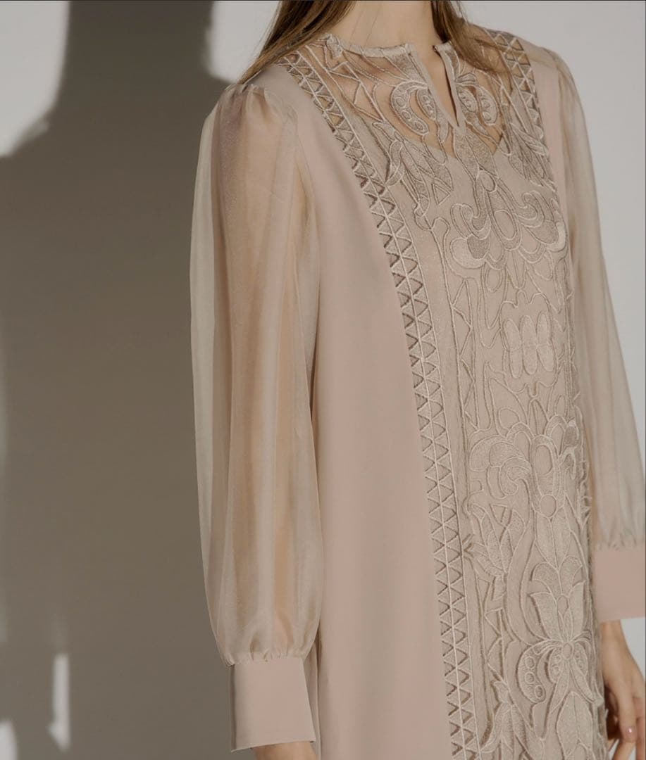 【未使用タグ付き】半額以下！LE’RURE パーティードレス