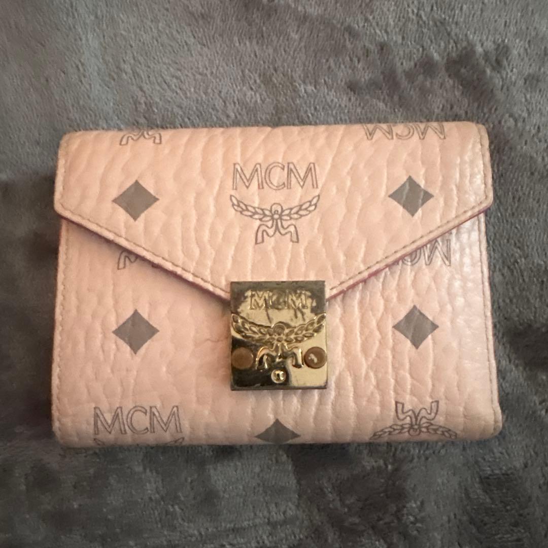 MCM ピンクレザー 三つ折り財布
