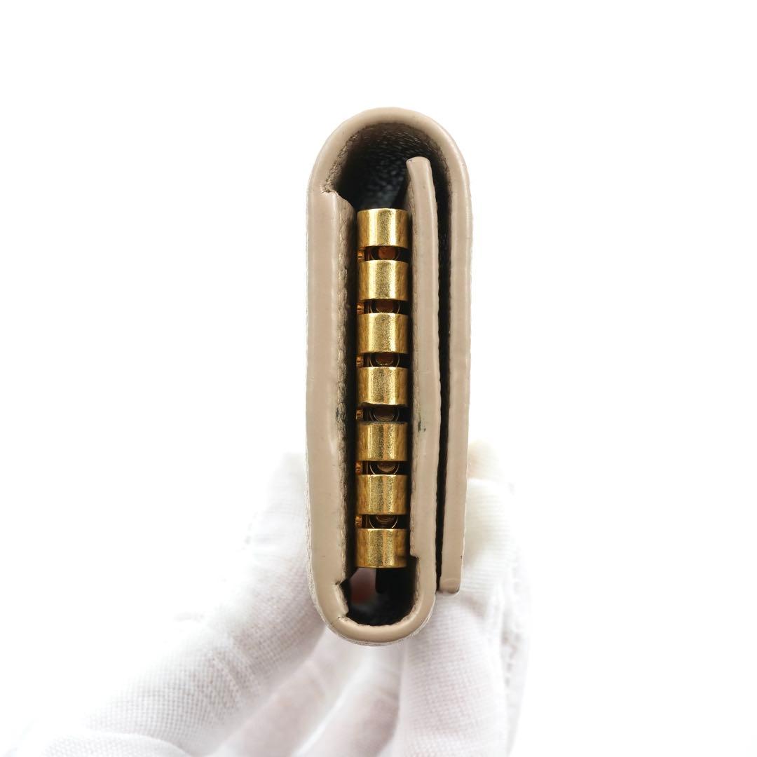 ✨未使用に近い✨　YSL イヴサンローラン　キーケース　6連　金ロゴ　レザー