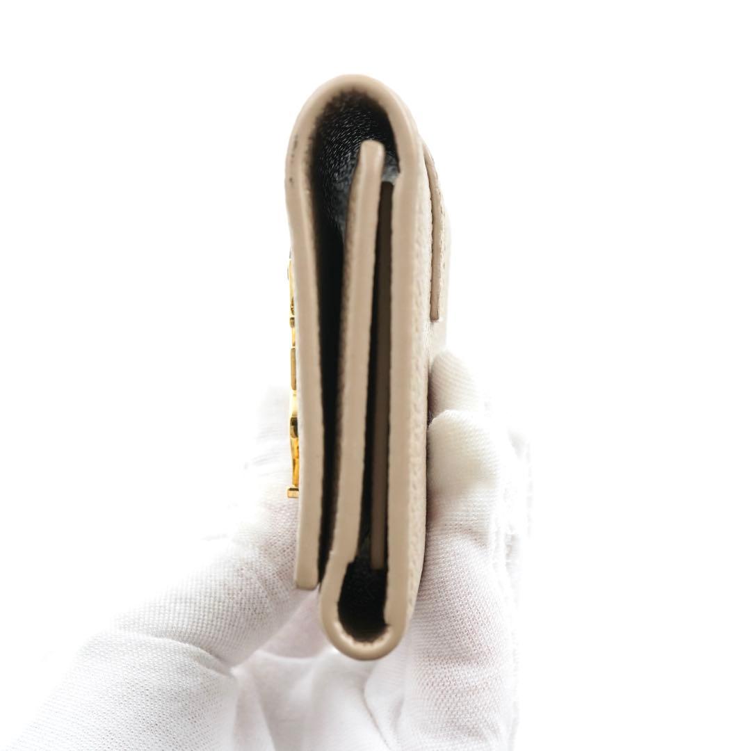 ✨未使用に近い✨　YSL イヴサンローラン　キーケース　6連　金ロゴ　レザー