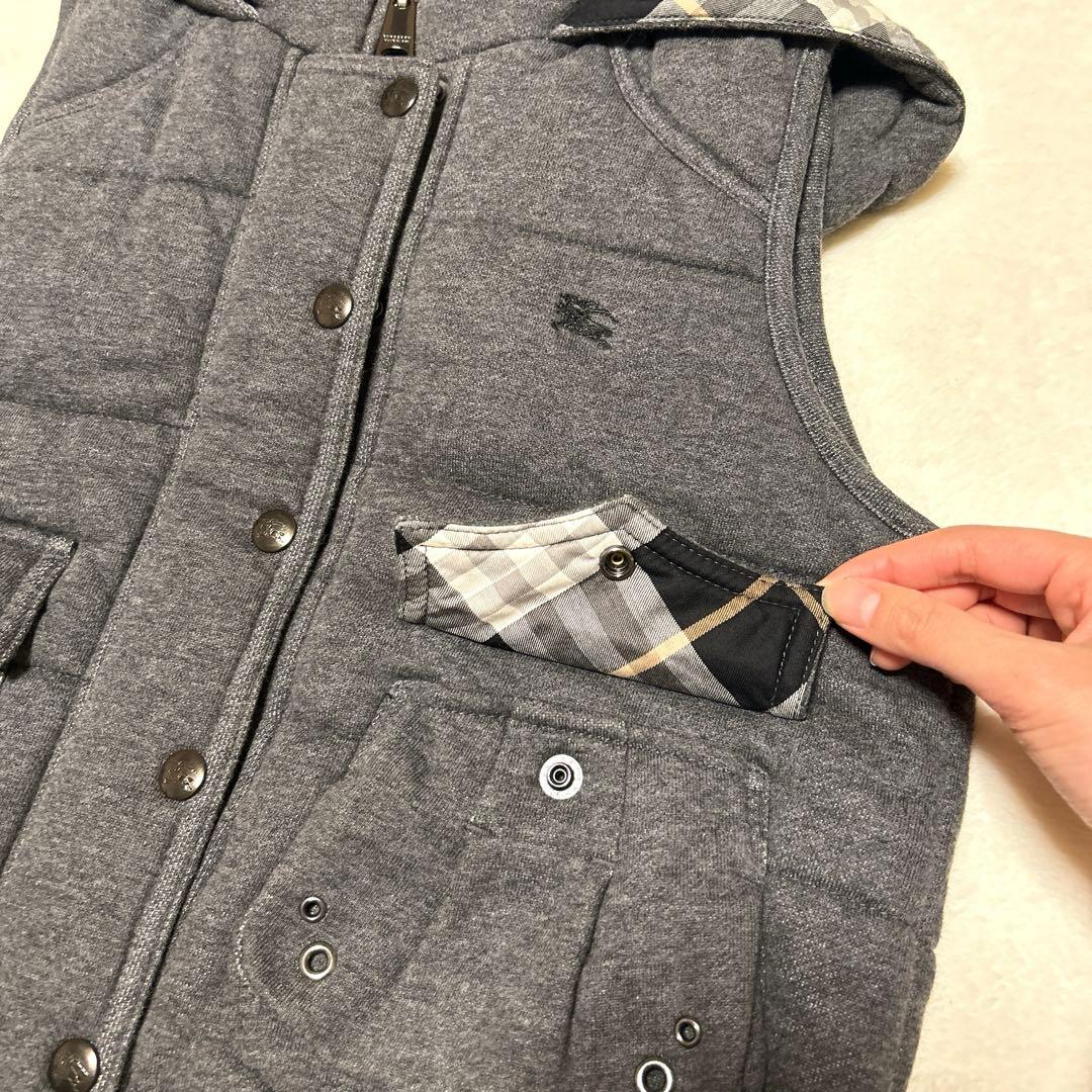 ✨美品✨　BURBERRY ダウンベスト フード ノバチェック ロゴ　刺繡　38