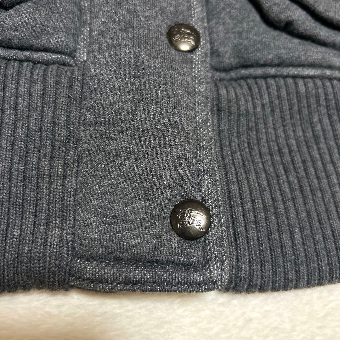 ✨美品✨　BURBERRY ダウンベスト フード ノバチェック ロゴ　刺繡　38