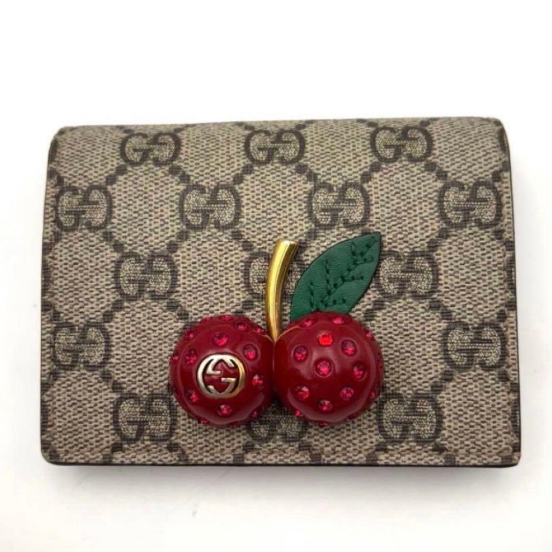 極美品　GUCCI チェリー　二つ折り　財布　ビジュー欠損なし　人気