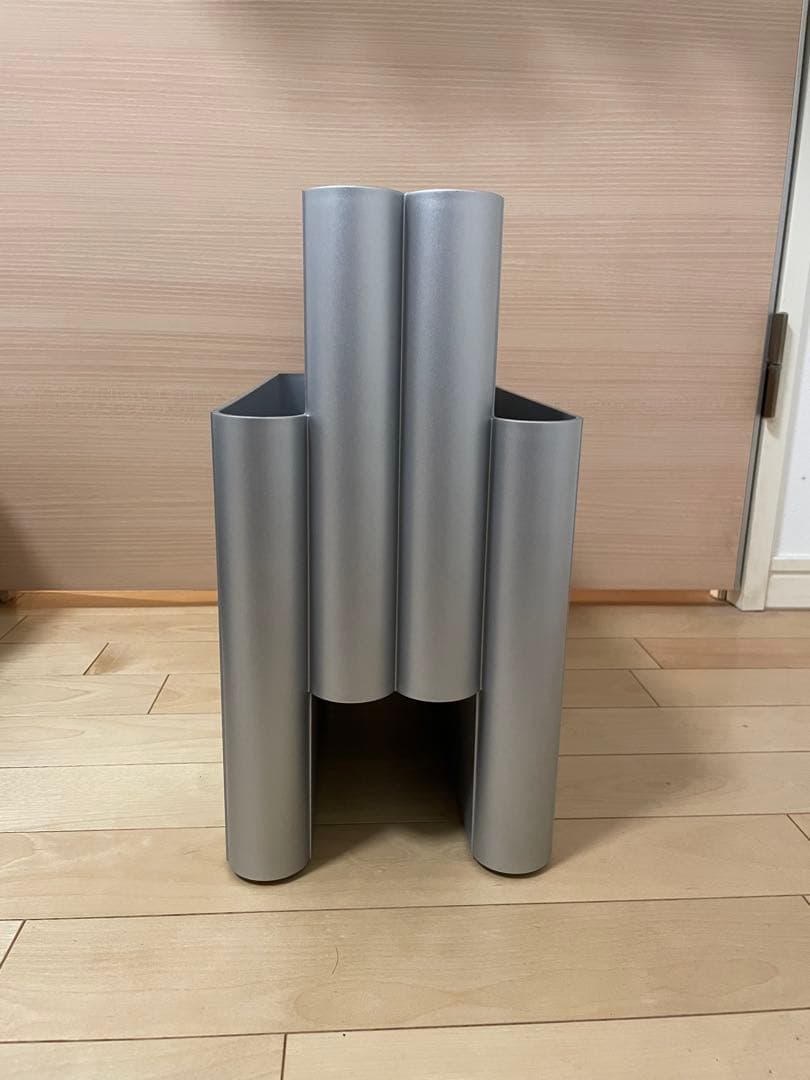 Kartell カルテル マガジンラック 4675 ポルタリビステ　シルバー