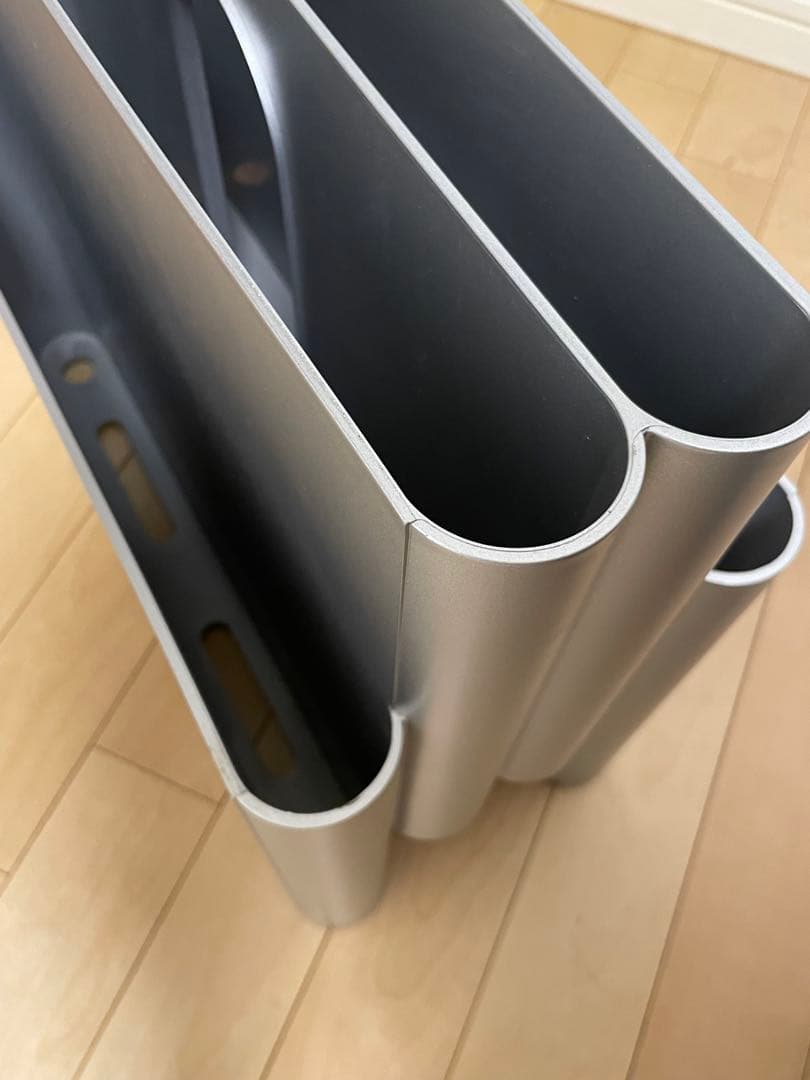 Kartell カルテル マガジンラック 4675 ポルタリビステ　シルバー