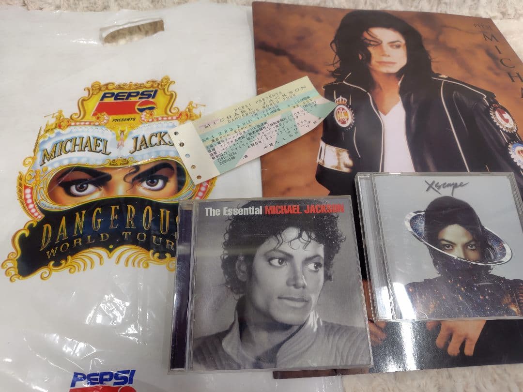 マイケルジャクソン CD コンサートパンフ チケット コンサートグッズ
