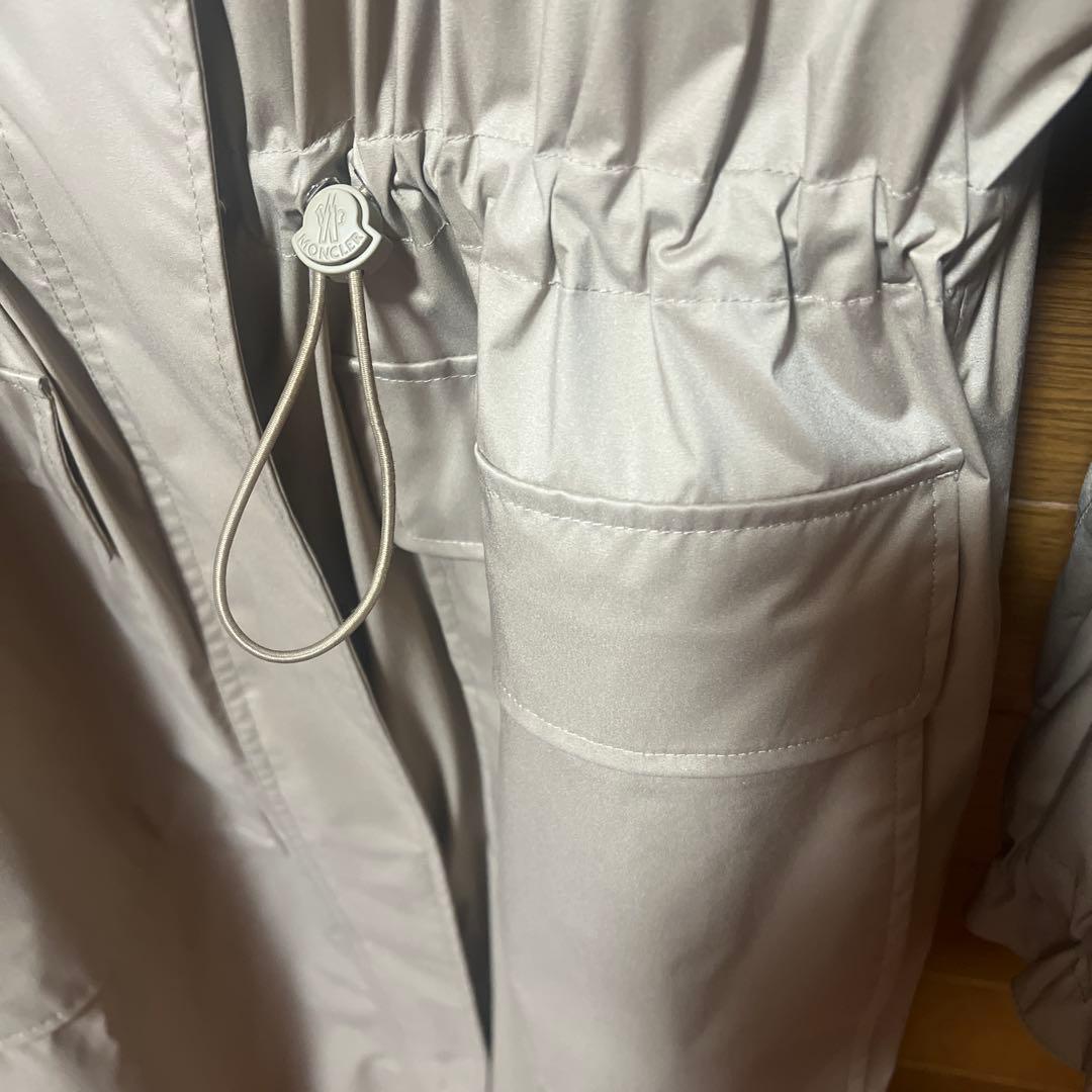 Moncler ロングナイロンコートベージュ イエロー