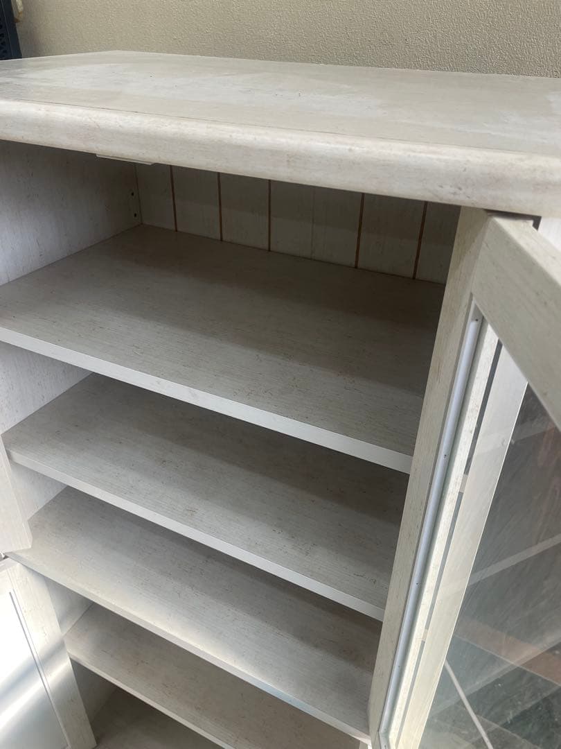 ニトリ　ホワイト木製食器棚 ガラス扉付き