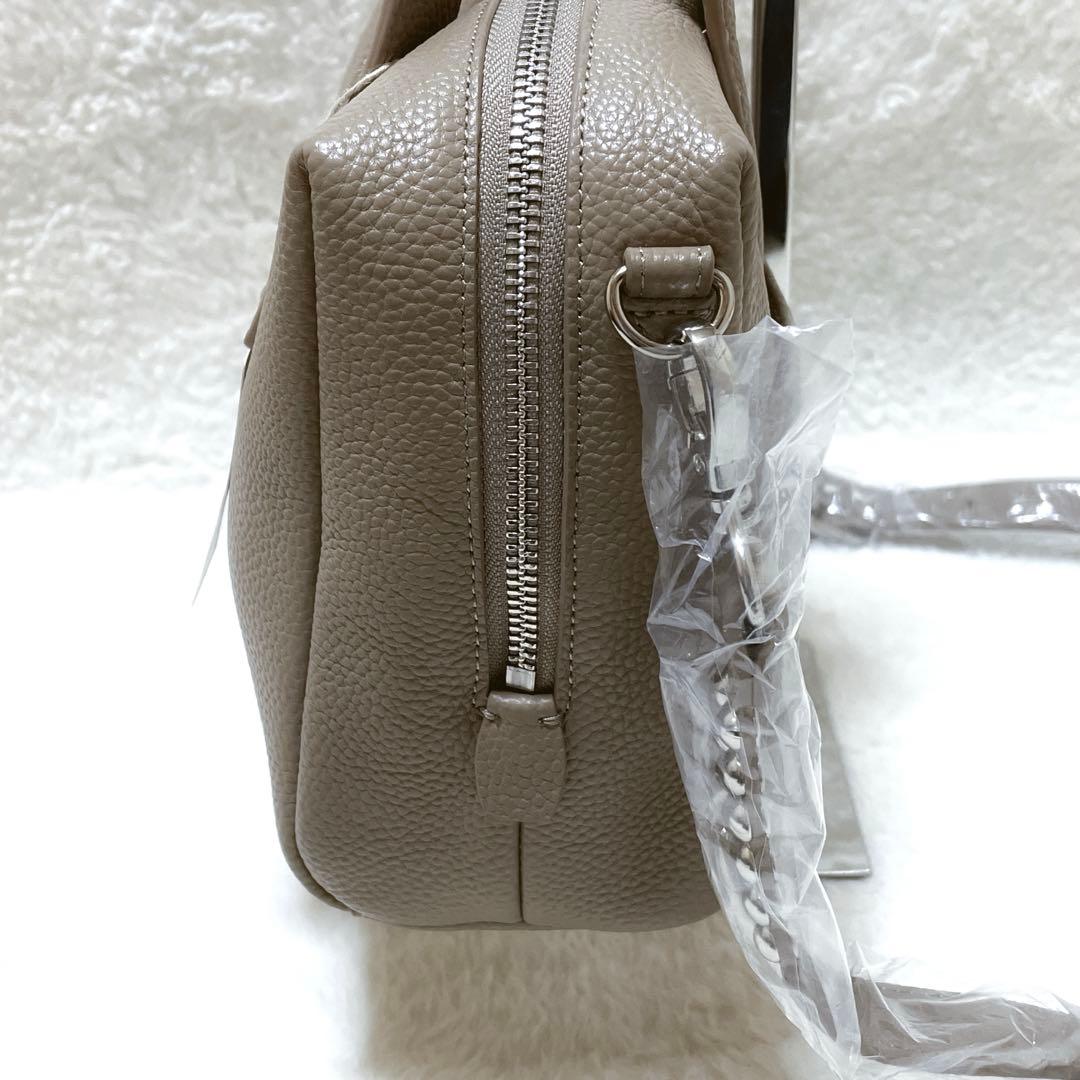 【未使用】イアパピヨネ　スタッズボストンバッグ　ベージュ