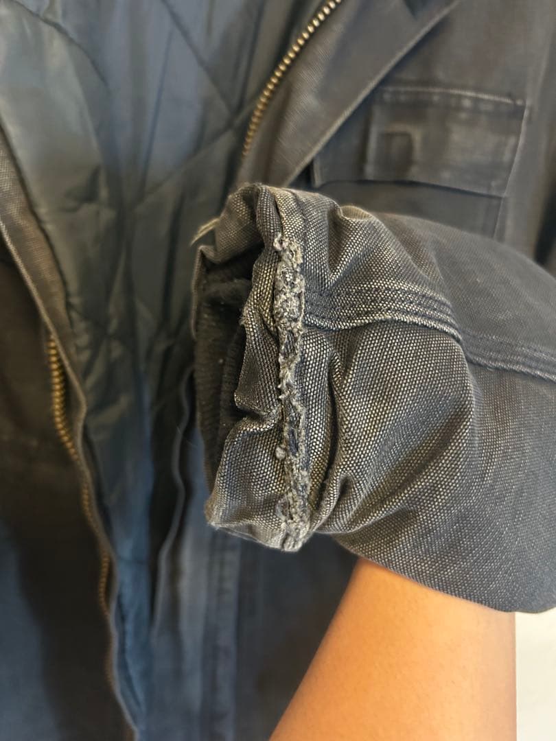 星タグ Carhartt カーハート トラディショナルコート ブラック