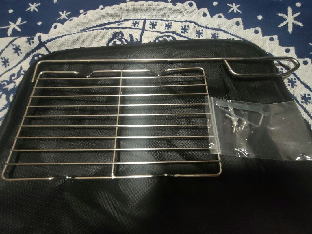 折り畳み式　薪ストーブ　ステンレス製　3kg　未使用の煙突ガードおまけ