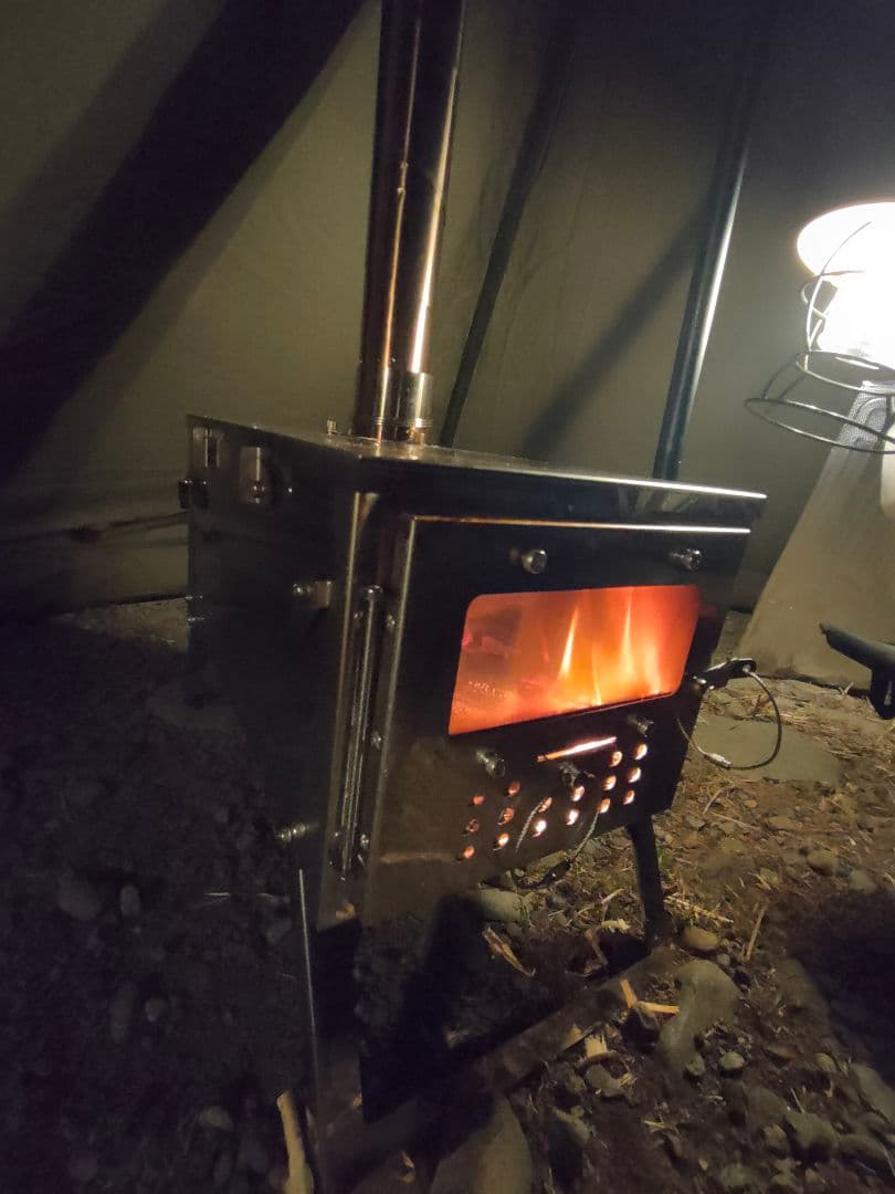 折り畳み式　薪ストーブ　ステンレス製　3kg　未使用の煙突ガードおまけ