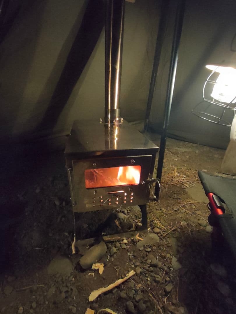 折り畳み式　薪ストーブ　ステンレス製　3kg　未使用の煙突ガードおまけ