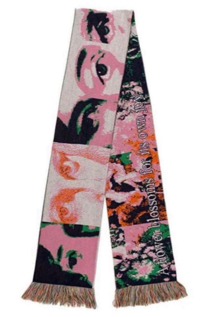 超人気カラー　MONTMARTRE NEW YORK マフラー