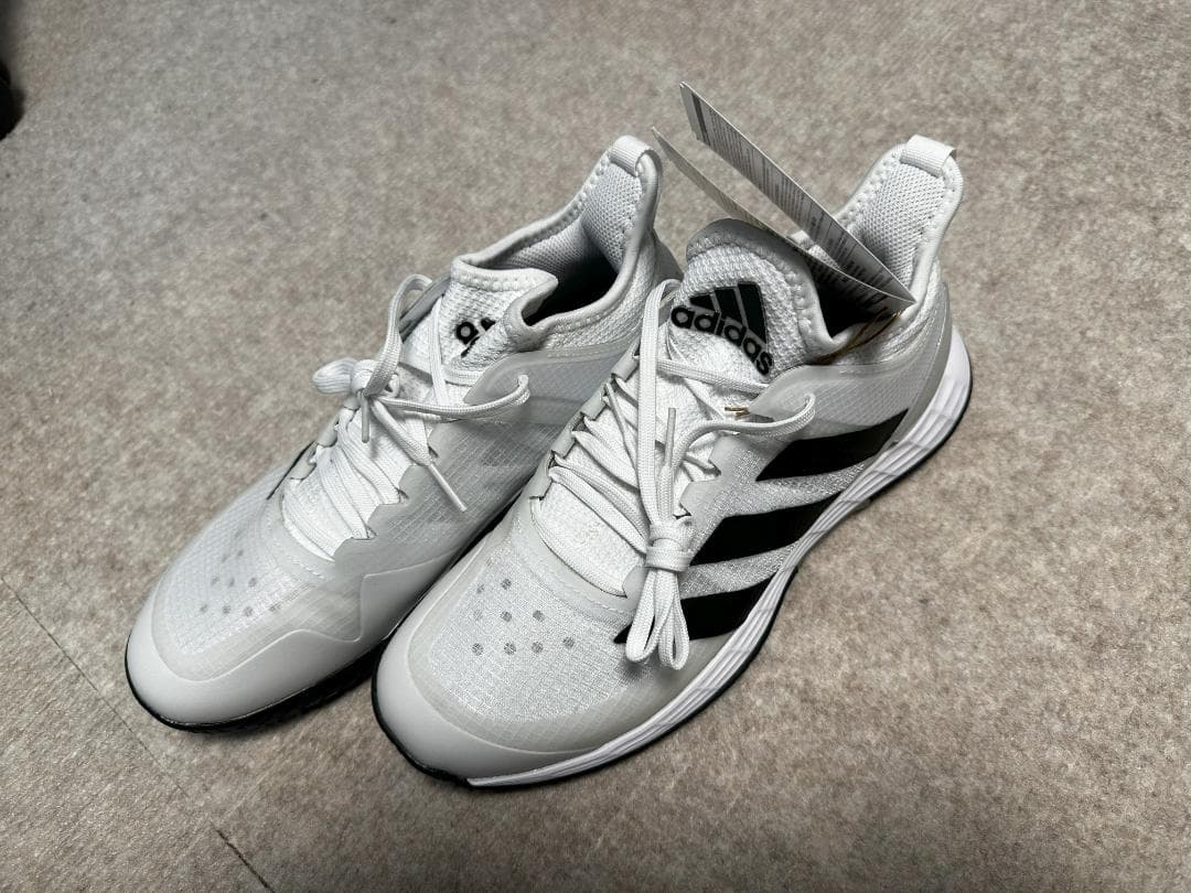 【未使用】アディダス　アディゼロ　ウーバーソニック4.1　2023年版