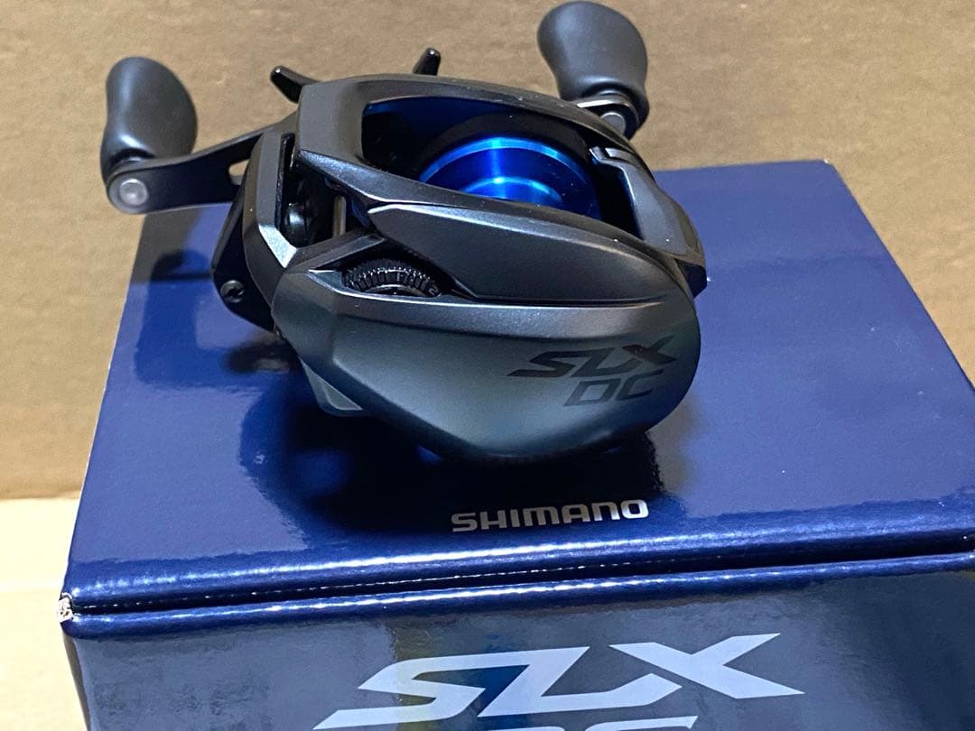 美品‼️シマノ23SLX DC 70XG 右ハンドル仕様