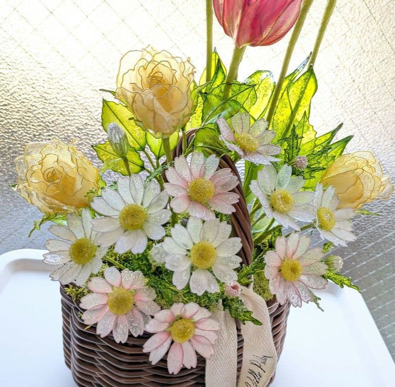 春のかご　　　アメリカンフラワー　（ディップフラワー）