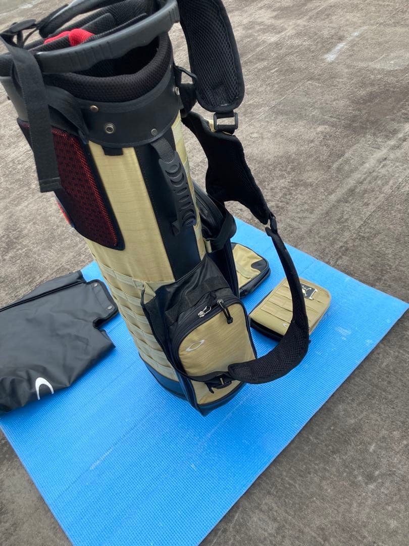 オークリー　9.5型スタンド式　キャディバック