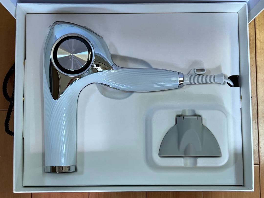 【新品未使用】ReFa リファビューテック ドライヤープロ