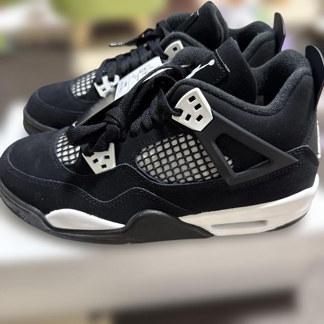 NIKE air jordan4 GS ホワイトサンダー　24.5