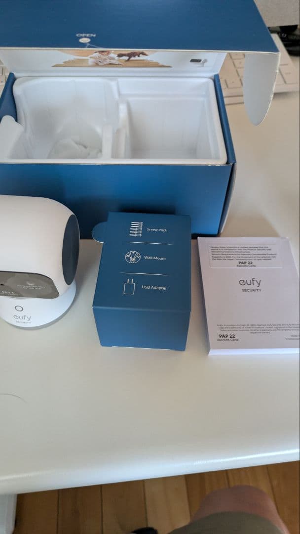 防犯カメラ eufy Security Indoor Cam S350