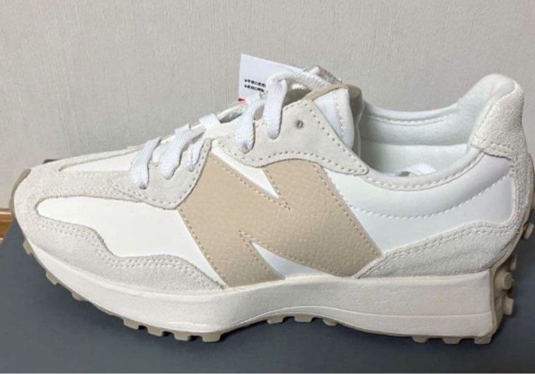 ニューバランス WS327 KG レディース ホワイト×ベージュ