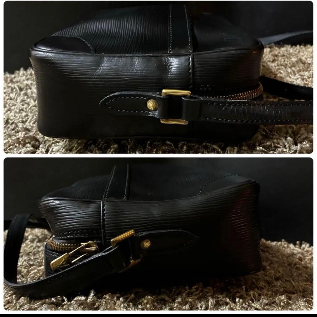 ルイヴィトン LOUIS VUITTON トロカデロ エピ ノワール 斜め掛け