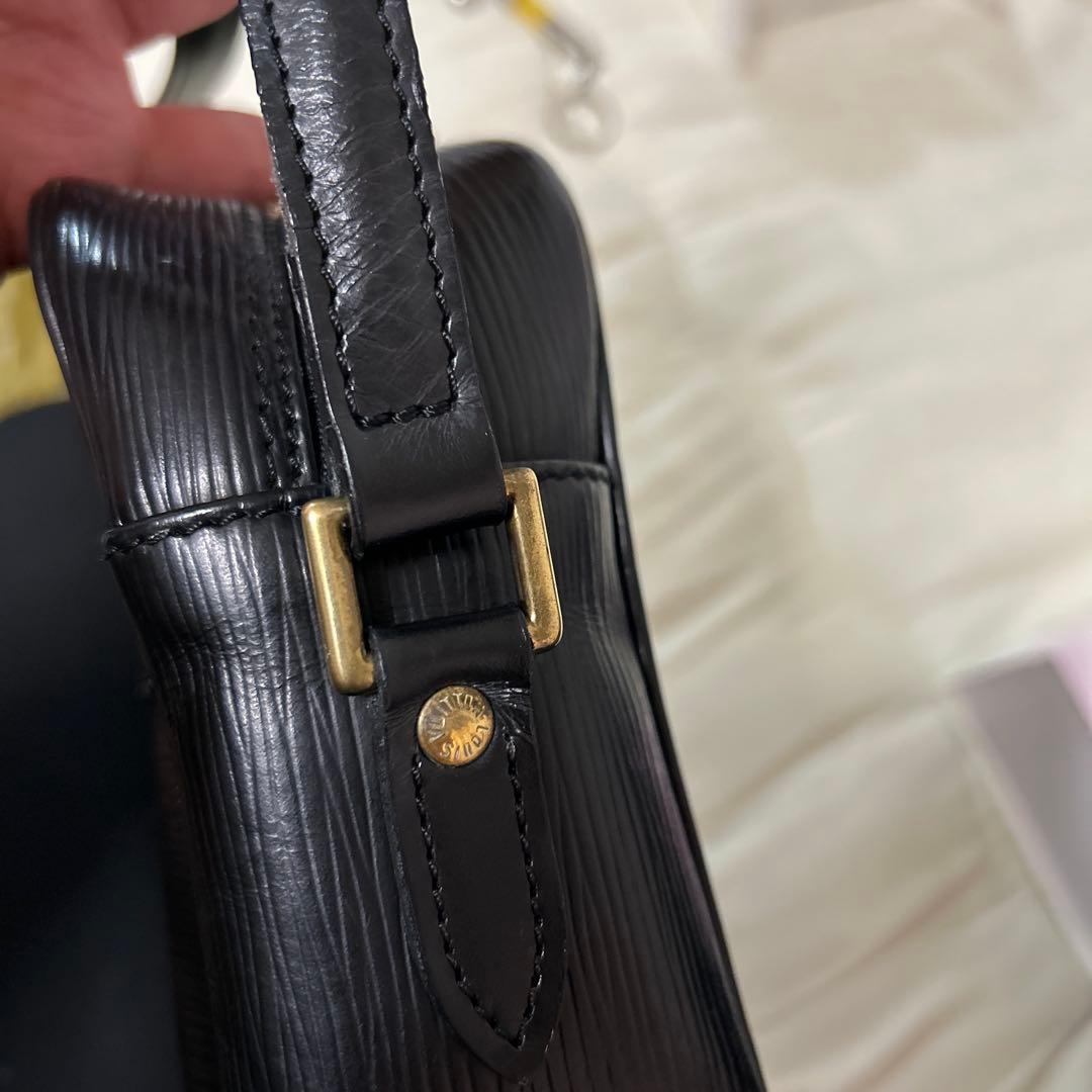 ルイヴィトン LOUIS VUITTON トロカデロ エピ ノワール 斜め掛け