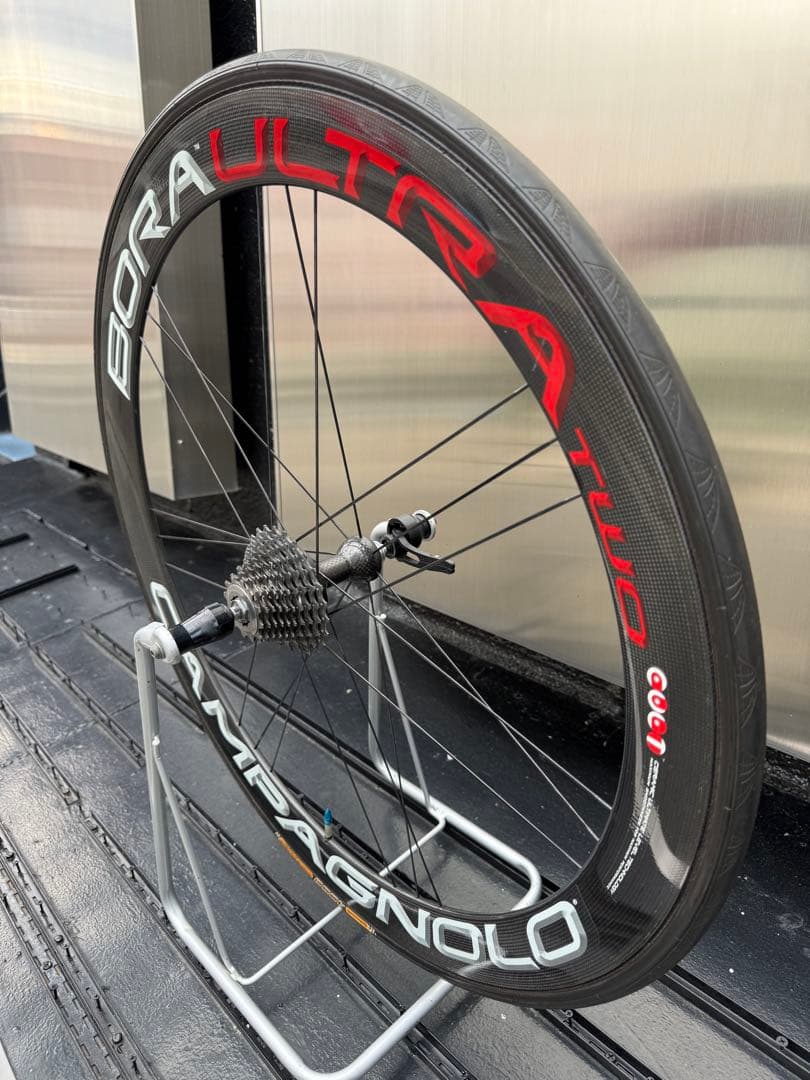 CAMPAGNOLO BORA ULTRA TWOチューブラータイヤ　リアのみ