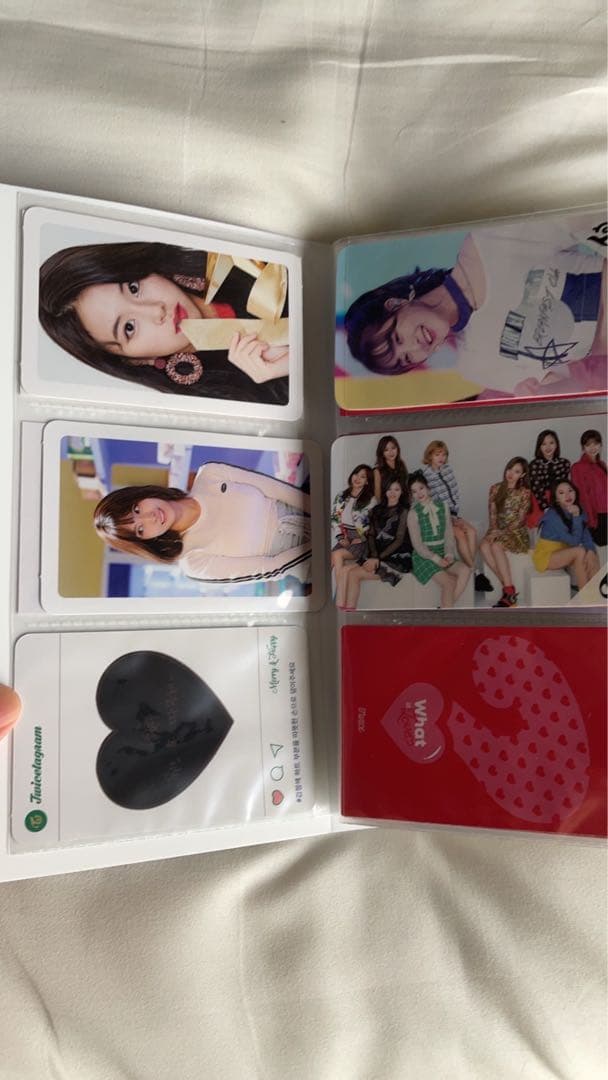 美品揃い TWICE グッズ トレカ アルバム ポスター うちわ