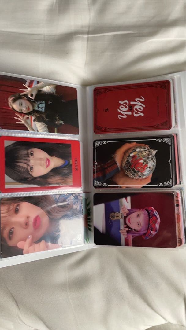 美品揃い TWICE グッズ トレカ アルバム ポスター うちわ